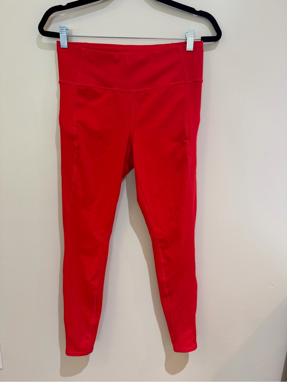 Athleta cardinal Red High-Rise Performance Leggings zip pocket medium